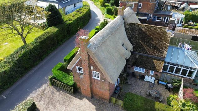 combed wheat reed West stourmouth Kent cottage